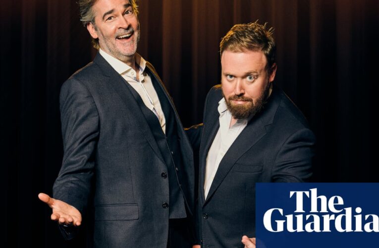‘¡No somos tan buenos como ellos!’ ¿Por qué los cómicos Adam Riches y John Cairns se están convirtiendo en cantantes de Ball and Bower? | comedia