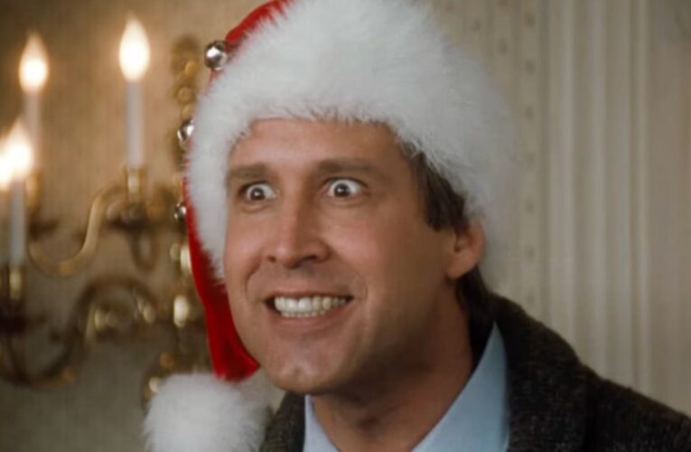 El director de Solo en casa recuerda los comentarios ‘extraños’ de Chevy Chase que lo hicieron abandonar la película durante las vacaciones de Navidad