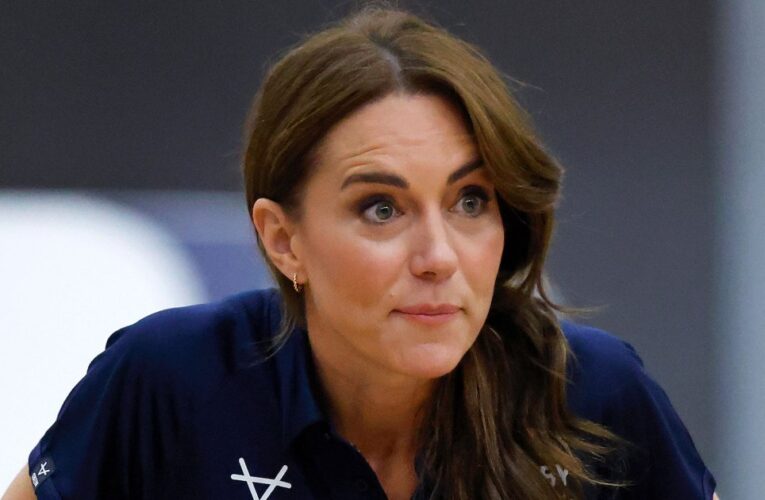 Kate Middleton elimina y reemplaza tarjetas navideñas