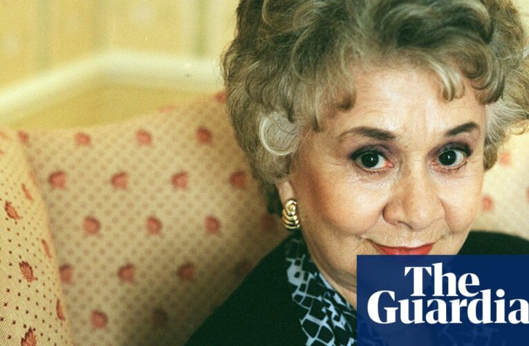 Muere Joan Plowright, legendaria estrella del teatro y el cine, a los 95 años | Joan Plowright