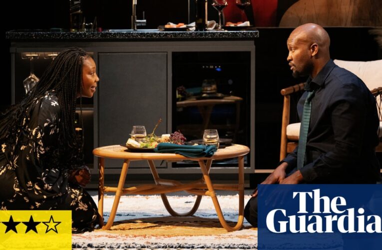 A Good House Review: fantástica sátira social sobre la raza, la propiedad y la gentrificación escenario