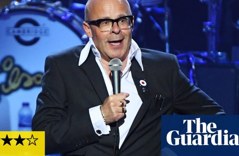 Harry Hill: Nuevas bits y las mejores reseñas de éxito: un artesano comediante verdaderamente tonto | Comedia