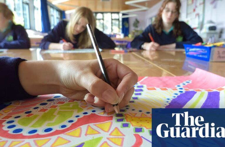 ‘Peor que Tory’: las personalidades culturales cuestionan el plan laboral para las escuelas en las escuelas. Artes en la escuela