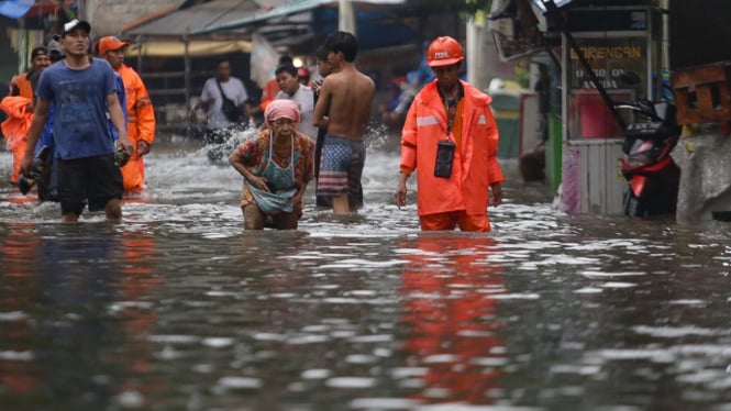 Silling River hacia arriba, las inundaciones en Yakarta se extienden hasta 38 RT