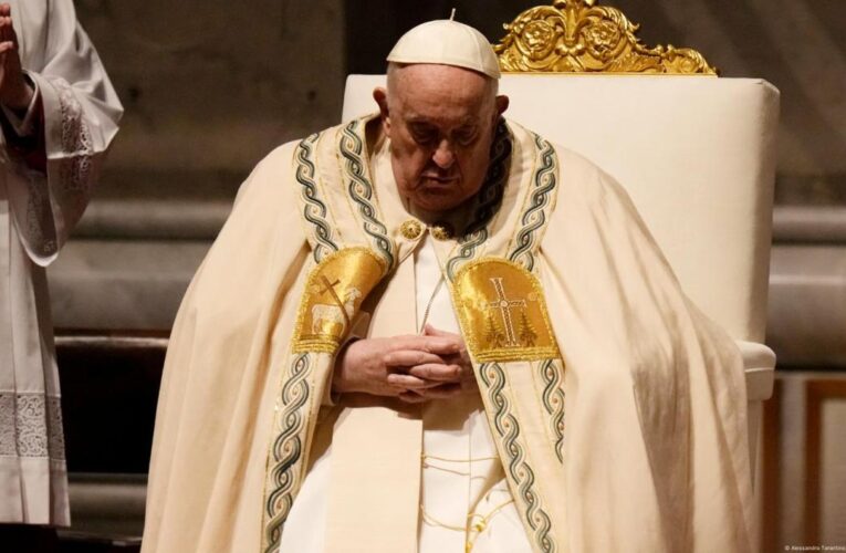 Papa Francisco “durmiendo toda la noche” después de la última infección