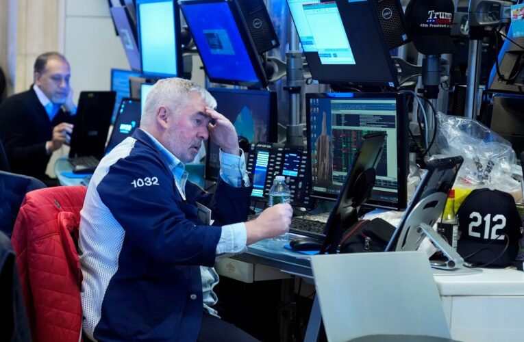 Wall Street se ha roto después de que Trump anuncia que la tarifa será efectiva mañana