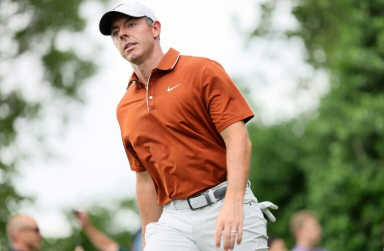 El comienzo de la tercera ronda del clima peligroso en PGA