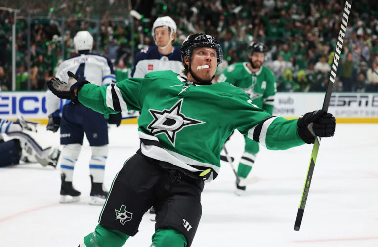 Mikel Granlund consiguió el Hattrick de juego de la primera carrera para derrotar a la cima, pronunciado Jet para la ventaja de la serie 3-1