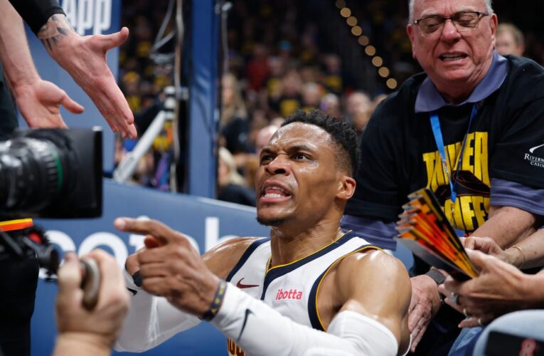Shi Gilzius-Aleczanda en la ovación de la multitud de OKC para Russell Westbrook