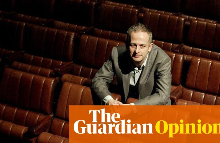 Dominic Cook tiene un golpe de estado en el teatro: este talentoso director también es un observador de talentos probado. Teatro
