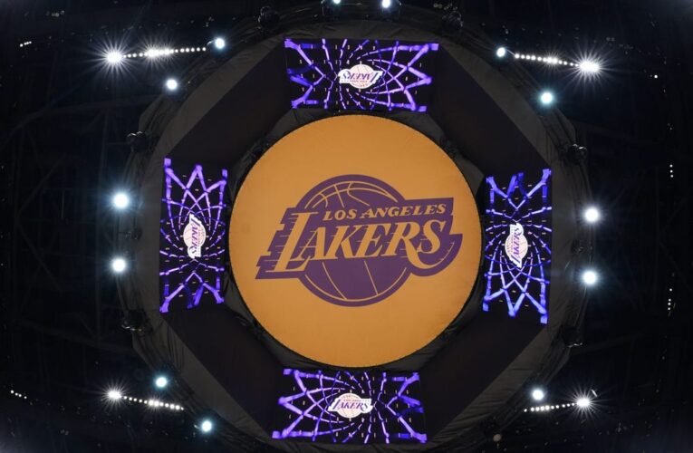 NBA responde a la venta de la mayoría de los Lakers de Twitter