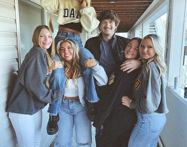 Los fiscales de explosión a las familias de las víctimas del brutal Idaho con el acuerdo de petición de Brian Kohberger: “Nos han fallado”