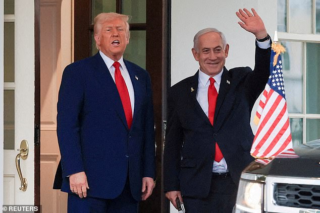 Mientras recibía a Netanyahu de Israel en la Casa Blanca de Trump, aumentó la presión de Gaza Cesefire