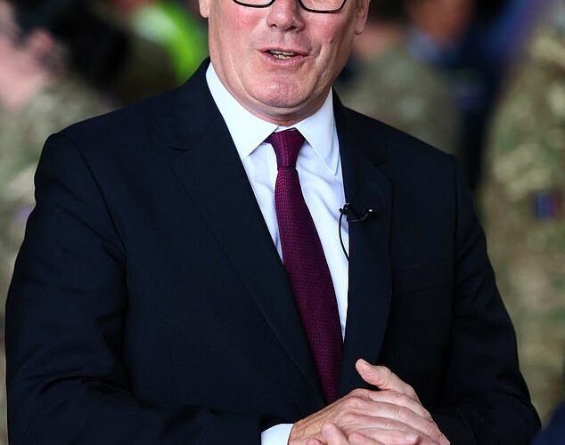 Batir las instalaciones de Stearmer: unas pocas docenas de parlamentarios laborales intentan matar la reforma de bienestar esta noche con los aparatos ortopédicos del primer ministro para el enfrentamiento ‘apretado’