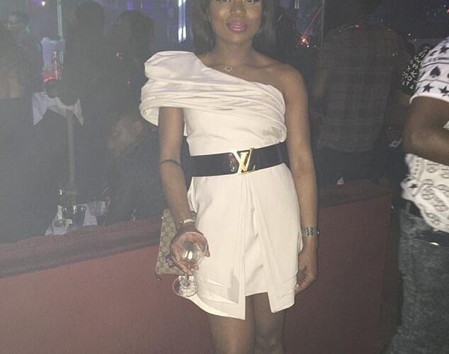 La mujer que acosó al hombre de negocios de Dubai, con quien estuvo en la reunión de clubes nocturnos durante nueve años, estuvo frente a la corte.