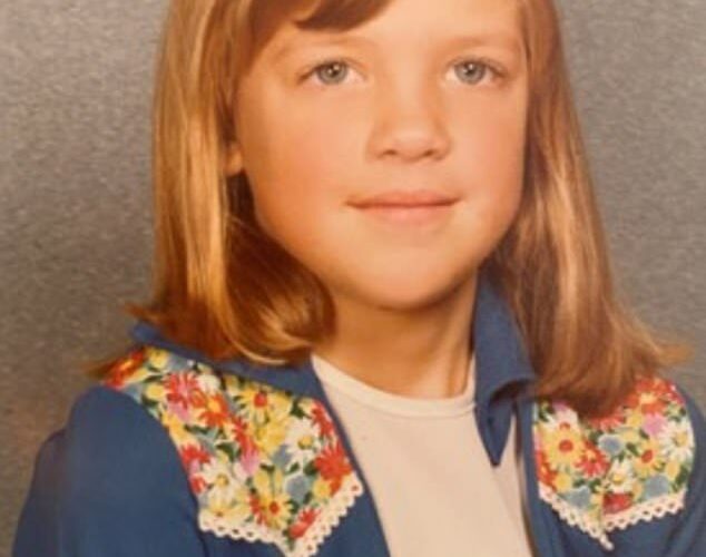 No puedo sacudir la sensación de que algo horrible para mí. Entonces los recuerdos de las violaciones completamente sin precedentes de mi padre se inundaron. Lo peor, mi madre ya sabía