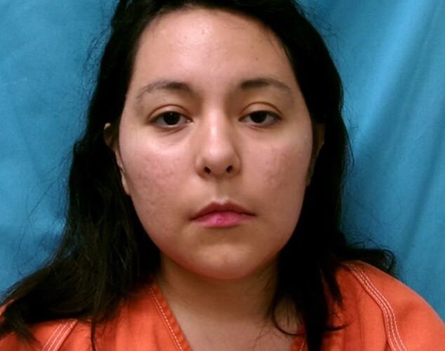 Madre ‘intencionalmente’ 15 -mes -voldé el bebé dejó 95f auto que está trabajando cuando muere en mudanzas