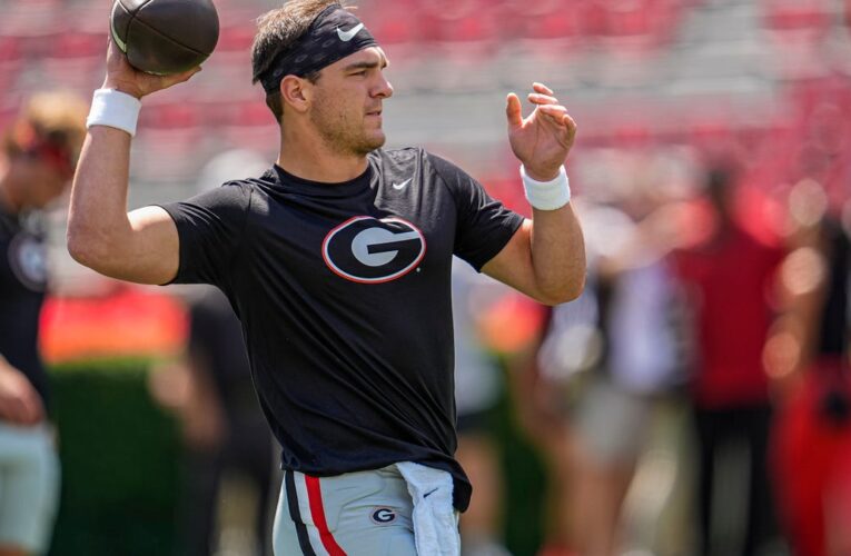 El entrenador de Georgia, Kirby Smart Gunner, evalúa el primer inicio en casa de Stockton