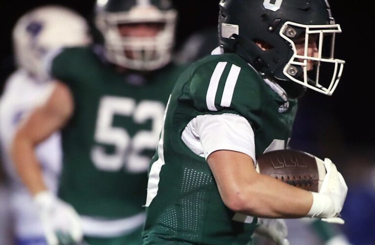 Las clasificaciones de potencia de fútbol de MIAA se están desglosando en South Shore Sports Show