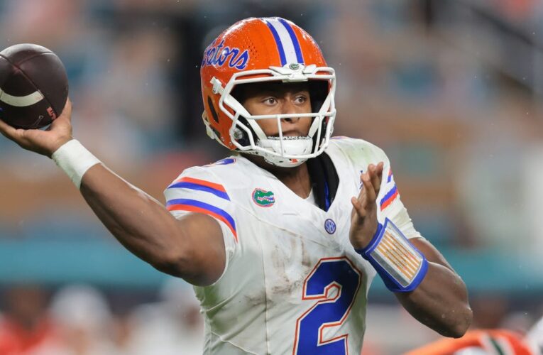 Bau, Snake, Johnson lidera los Gathers para visitar contra Texas este fin de semana