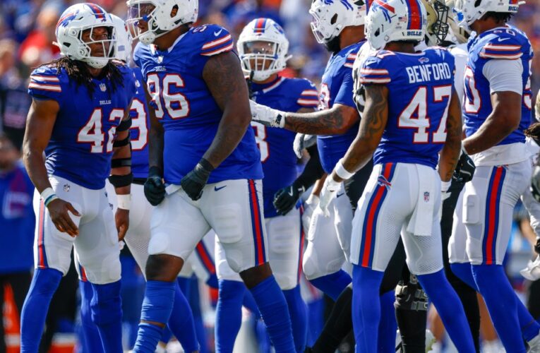 Dos Bill Ruki mantiene al representante dominante en la película contra Saints