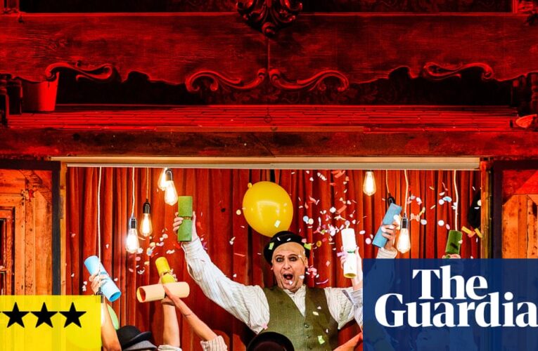 Reseña de A Child’s Christmas in Wales: la maravillosa adaptación de Dylan Thomas tiene magia en cada etapa de la escena