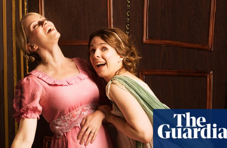 Cariad Lloyd y Rachel Parris miran hacia atrás: ‘Hemos pasado por muchas cosas: lo hemos intentado por nuestros hijos, hemos perdido a nuestros padres… pero nuestra amistad es firme’ | amistad