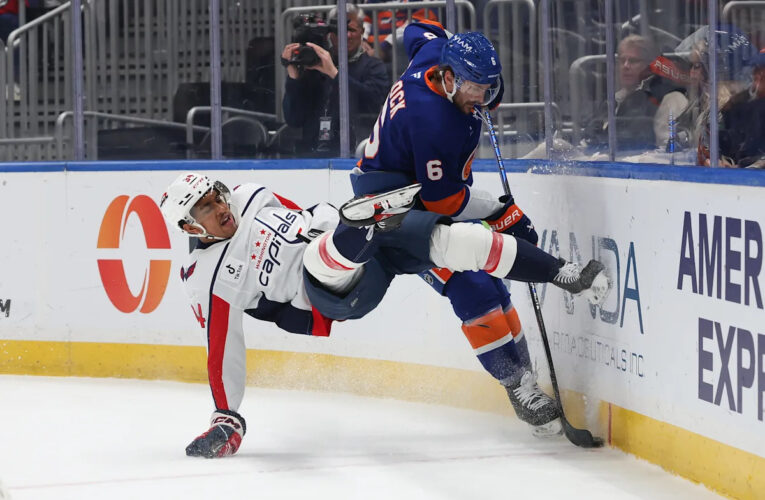 Capitales 4 (2EN), Isleños 1: La comida casera es mala