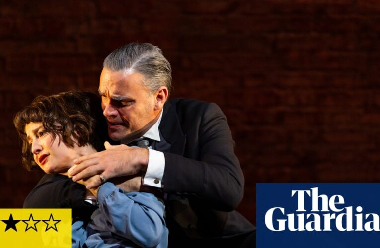 Revisión de las partes 1 y 2 de la saga Forsyth: El derecho revela una traición para el matrimonio y las familias en conflicto | el teatro