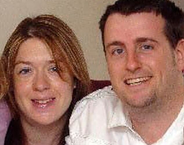 Un padre de tres hijos admitió una desgarradora campaña de drogar y violar a su ex esposa con otras personas que duró 13 años y se declaró culpable de 48 delitos.