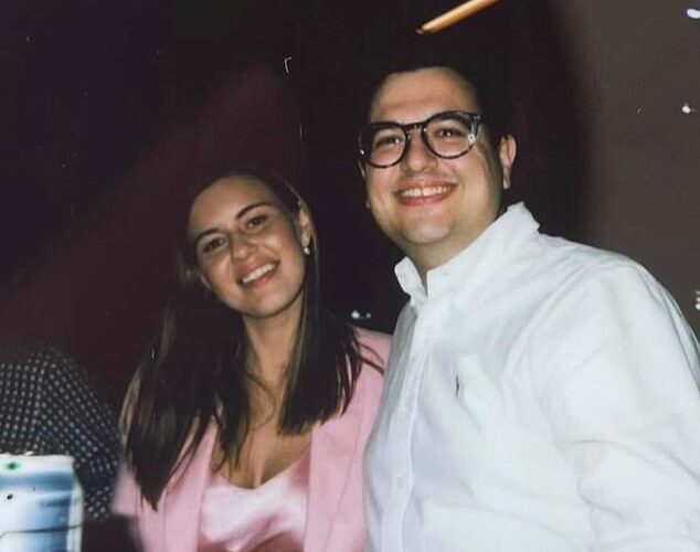 Linda Reynolds furiosa cuando Brittany Higgins en quiebra aparece repentinamente en EE. UU. para el estreno de una película en el Festival de Cine de Sundance: ‘Beggars Faith’