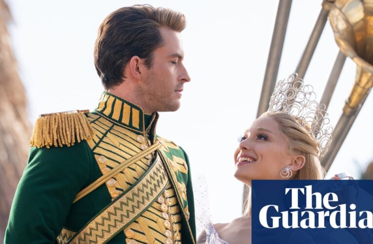 Ariana Grande hará su debut en los escenarios de Londres con Jonathan Bailey en el George With Park el domingo. el teatro