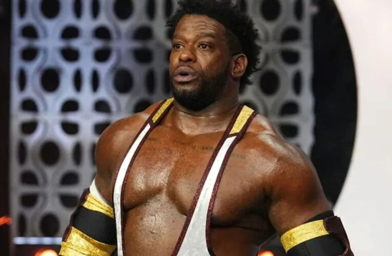 La ex estrella de AEW, Powerhouse Hobbs, firma con la WWE, se revela el nuevo nombre del ring