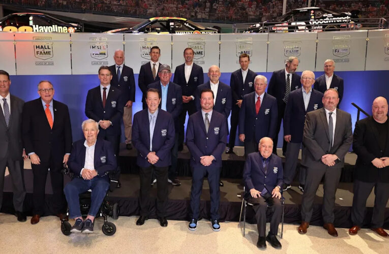 Tres pilotos se han ganado su lugar en el Salón de la Fama de NASCAR