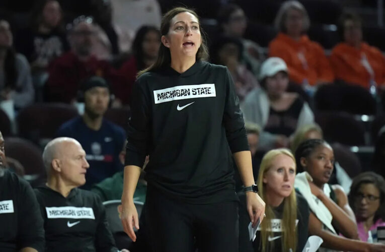 Jalyn Brown anota 20 para las mujeres número 24 de Michigan State en la victoria 80-60 sobre Indiana